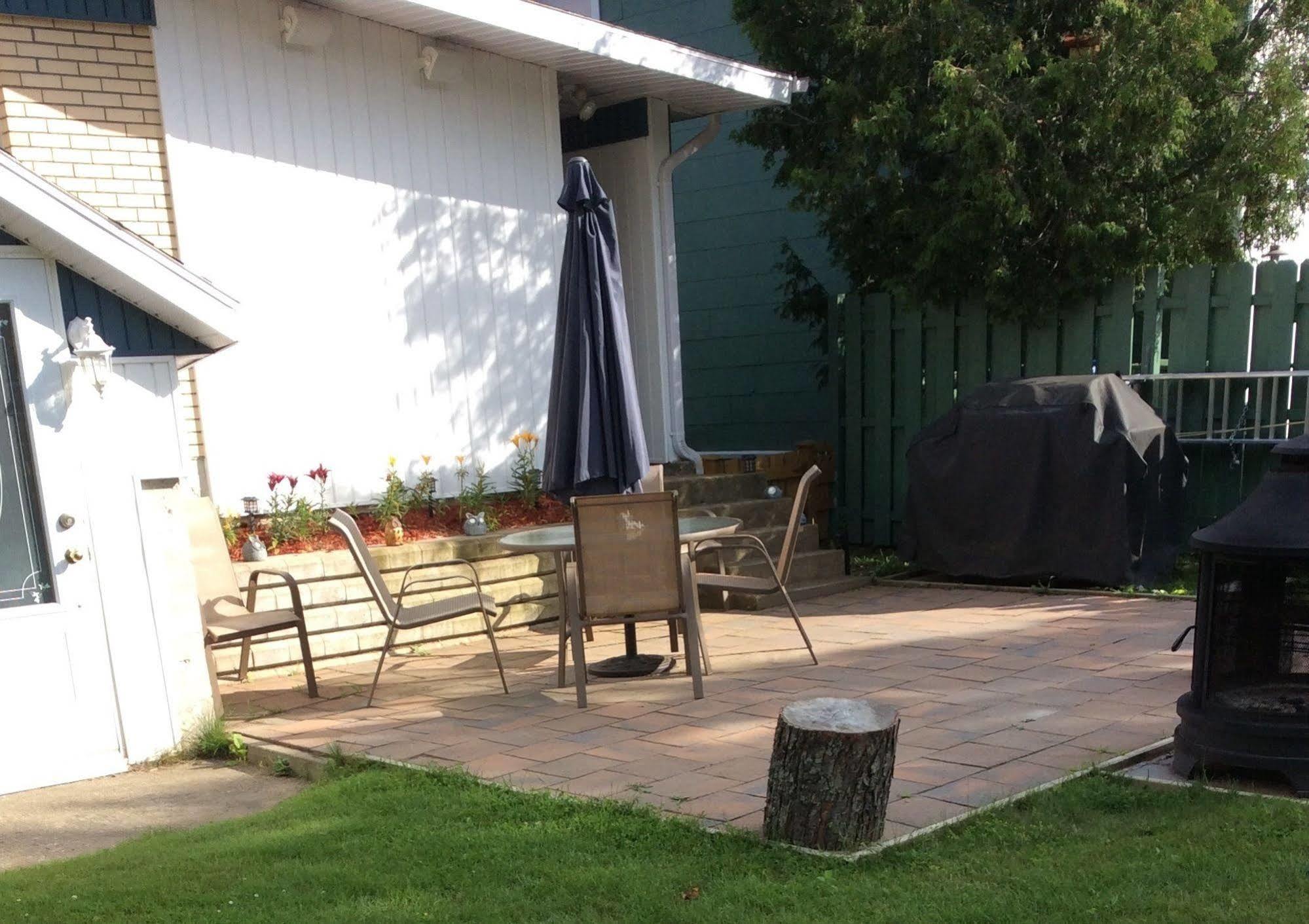 Esprit Follet Bed & Breakfast 2*